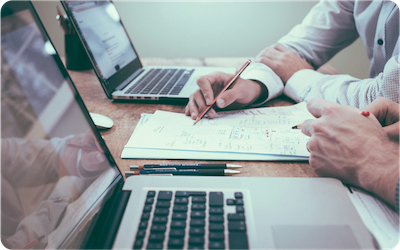 Etape 1 	 		Réception de 		la demande 		+ Analyse des exigences du CDC  		+ Identification des KPI